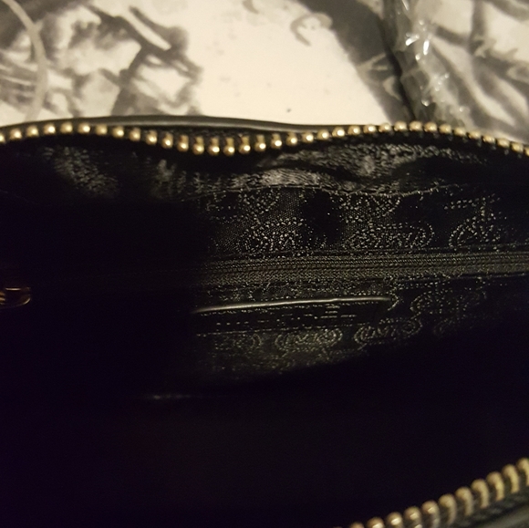 Michael Kors Leather Crossbag w Chain Strap - Picture 2 of 4